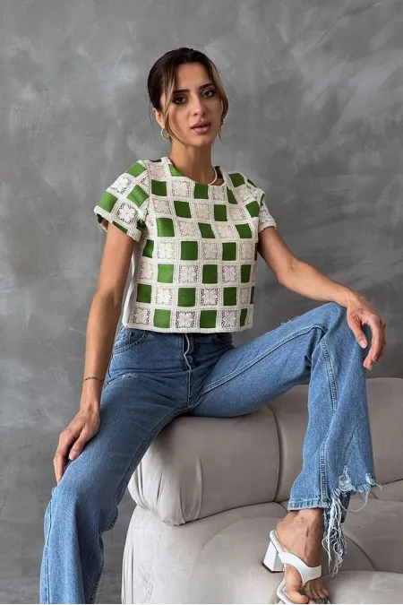 Topshow Raw Emerald Short Sleeve Checkerboard Pattern Crochet Wholesale Blouse