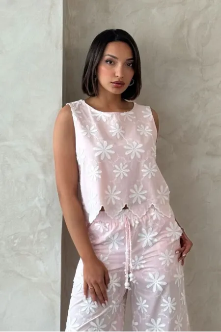 Embroidered Sleeveless Wholesale Blouse - Pink | Topshow