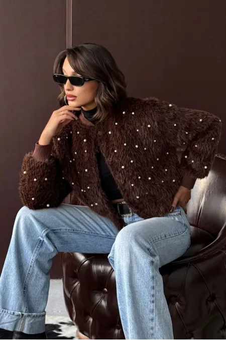 Topshow - Veste bomber en fausse fourrure (vente en gros) - Détails perles - Marron