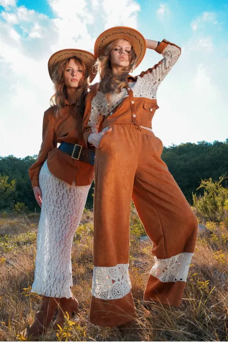 Pantalon large femme à détails en dentelle - Beige | Topshow | F1958