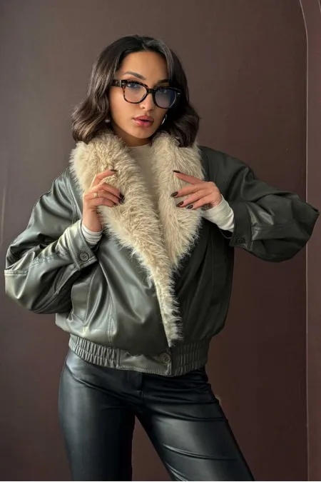 Veste en cuir croisé à col en fourrure - Kaki