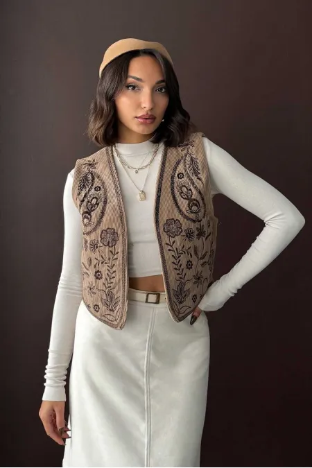 Topshow Fitili Kadife Nakışlı Yelek - Vizon | F2010