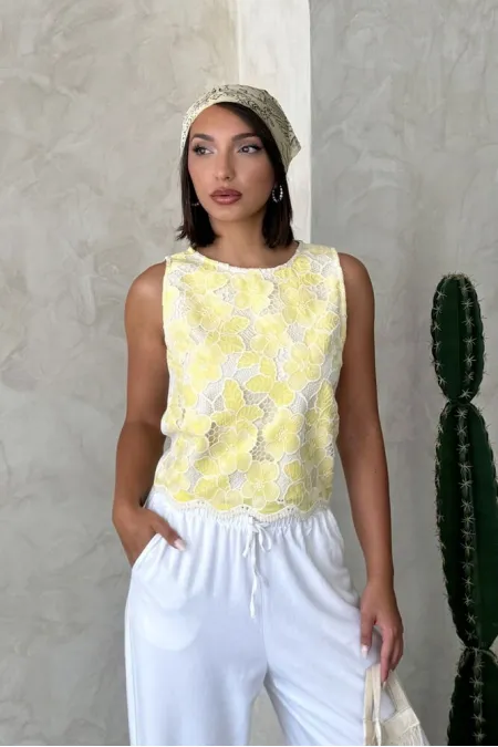 Lace Sleeveless Blouse - Yellow | Topshow