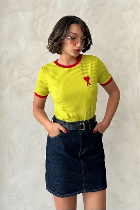 T-shirt brodé rouge cacahuète Topshow en gros