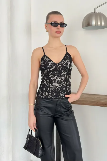 D 2939 Strappy Lace Tank Top - Black