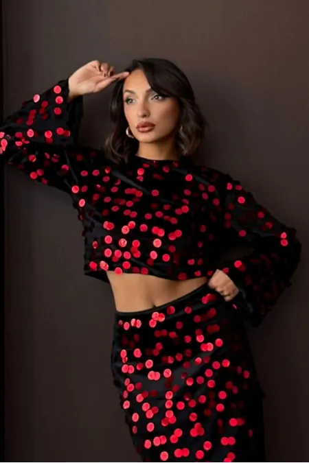 Topshow - Toptan Pullu Kadife Bluz - Siyah Kırmızı