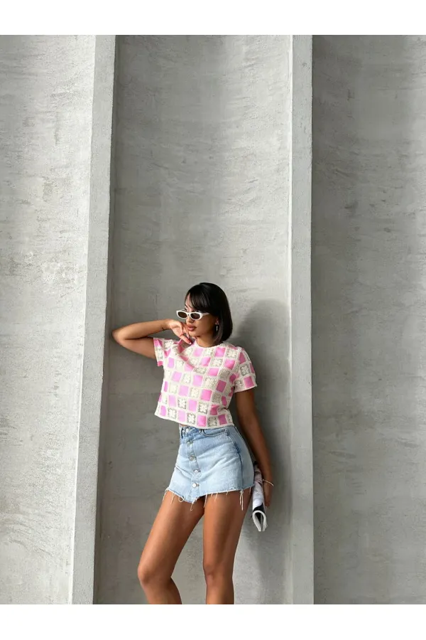 Topshow Raw Pink Short Sleeve Checkerboard Pattern Crochet Wholesale Blouse