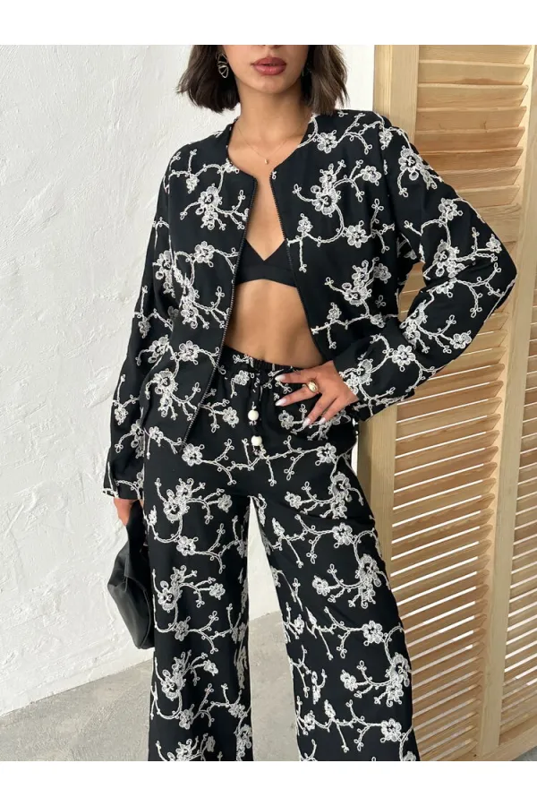 Çiçek Nakışlı Fermuarlı Ceket - Siyah | Topshow | F1948