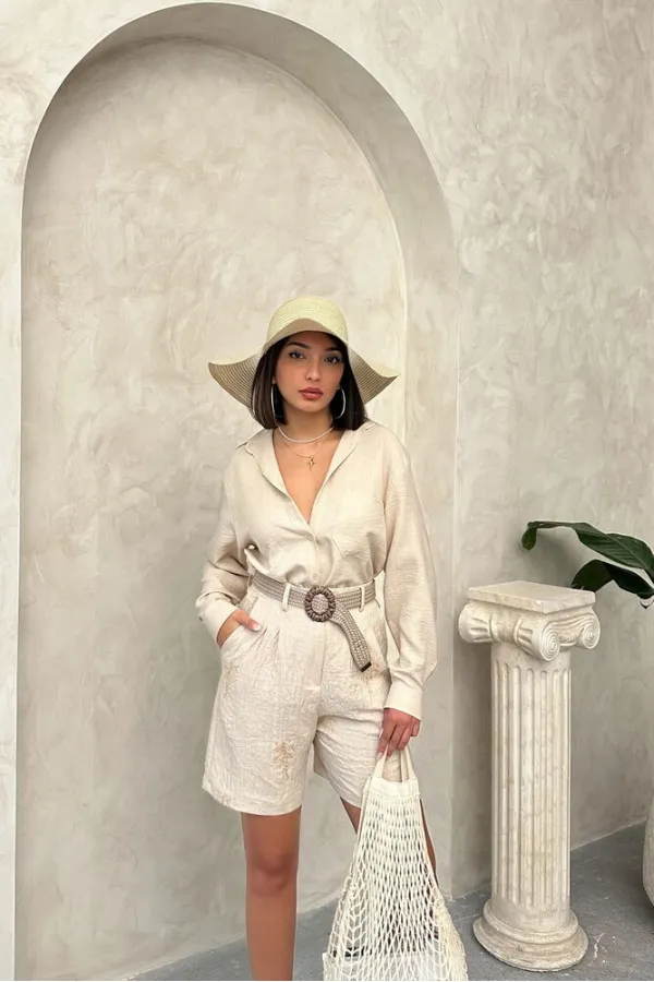 Kemer Detaylı Nakışlı Keten Şort - Taş | Topshow