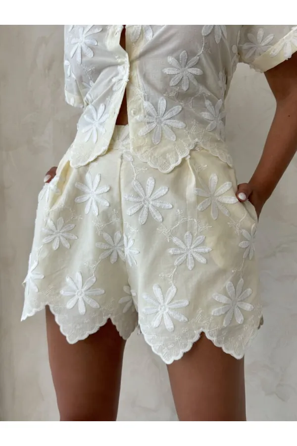 Nakışlı Toptan Şort - Sarı | Topshow