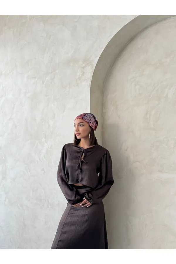 Kraşlı Saten Önden Bağlamalı Toptan Bluz - Kahve | Topshow | F1916