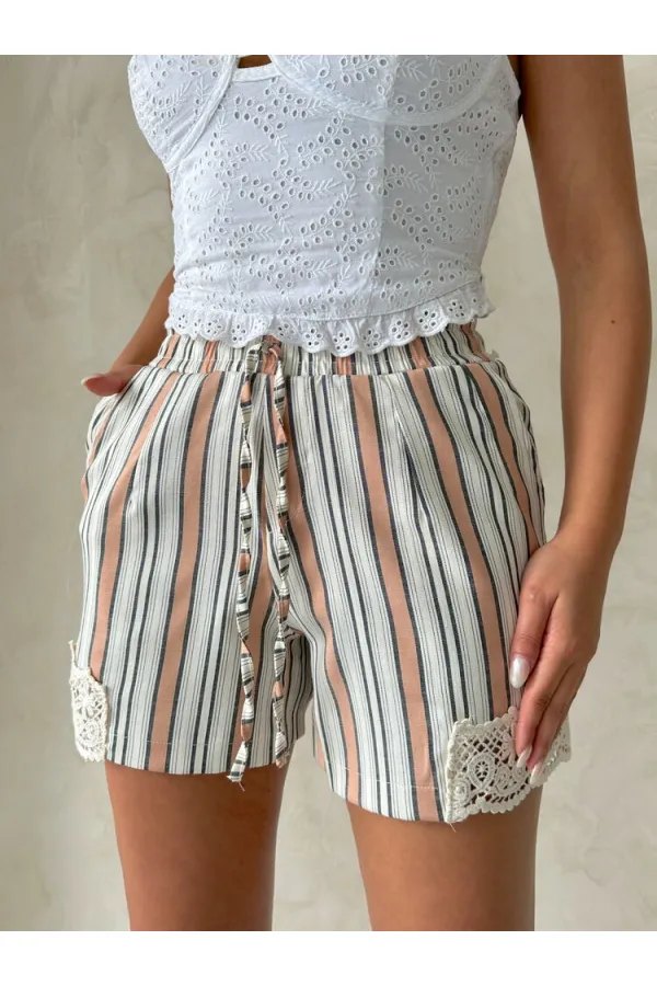 Paça Dantelli Çizgili Şort - Pudra | Topshow