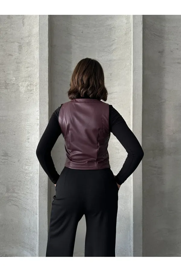 Gilet en cuir boutonné en gros - Rouge bordeaux | TOPSHOW | F1503