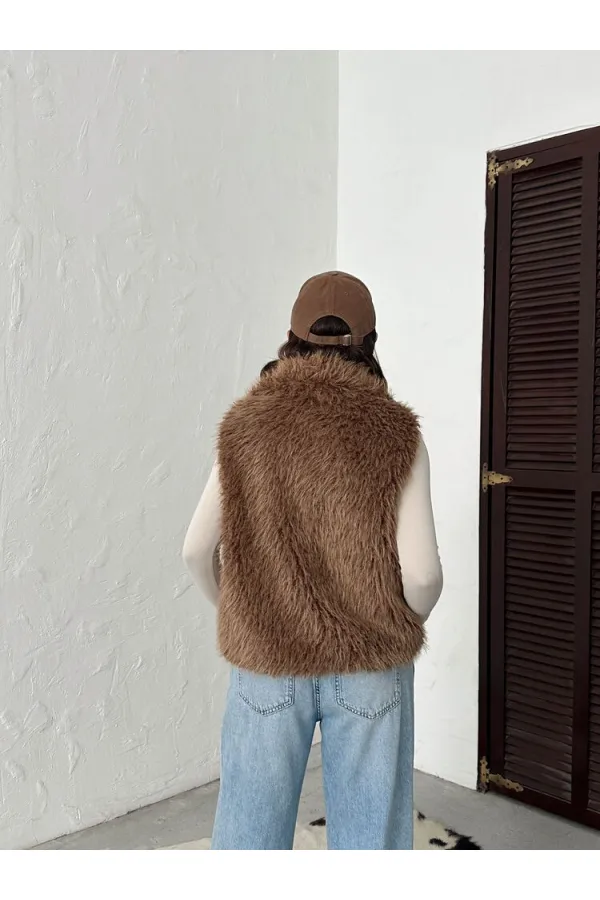 Gilet en fausse fourrure pour femme Topshow, vente en gros – Fermeture éclair, texture douce, marron clair | F2046