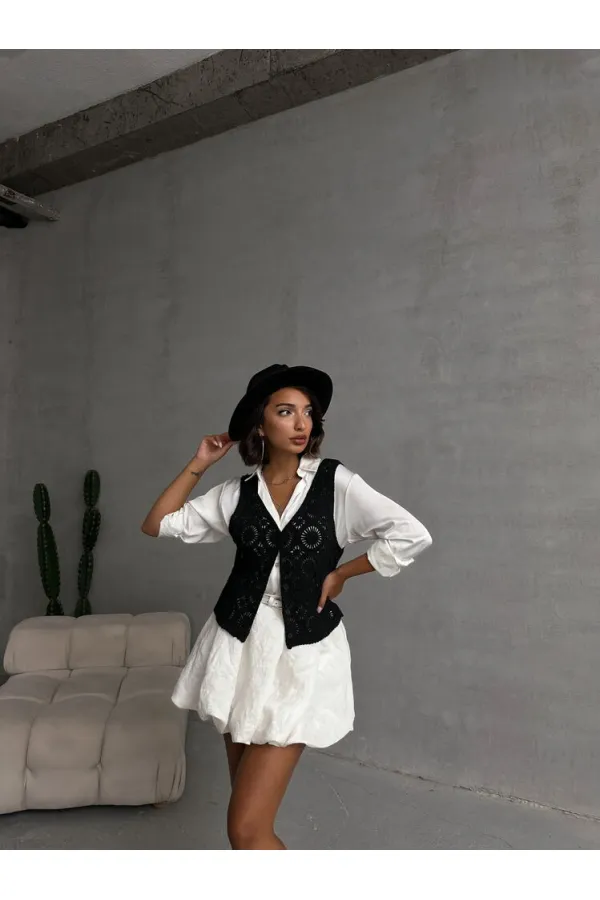 Topshow Siyah Düğmeli Dantelli Toptan Yelek