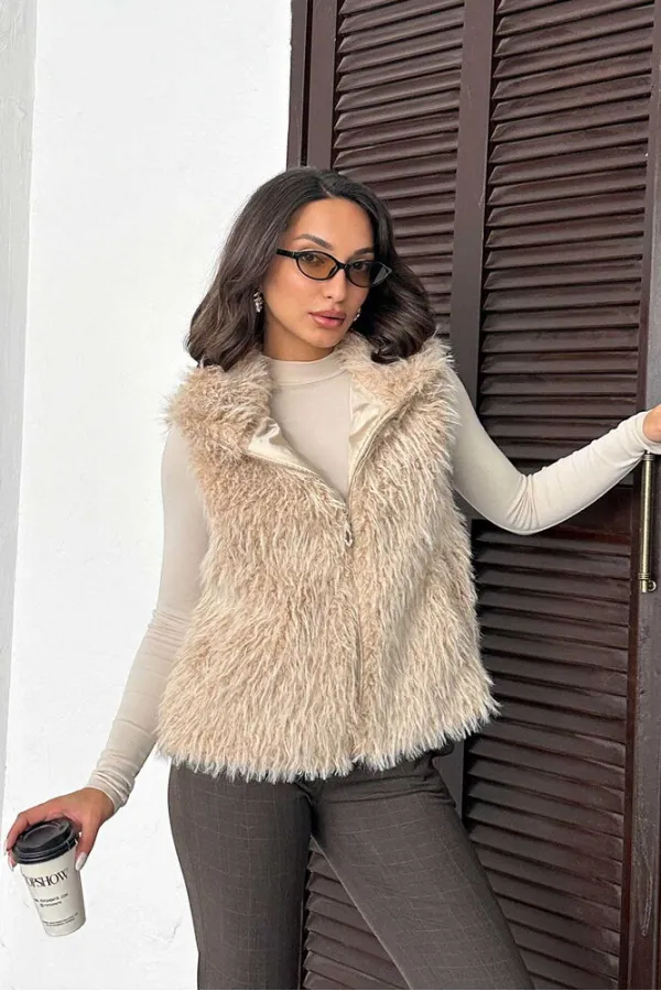 Gilet en fausse fourrure pour femme Topshow (vente en gros) – Fermeture éclair, texture douce – Pierre | F2046