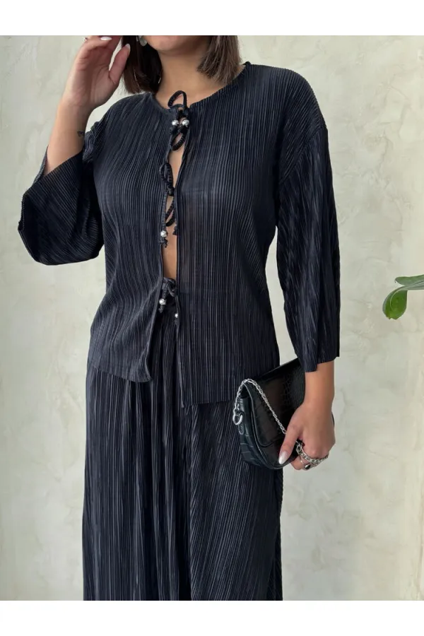 Chemise plissée à nouer sur le devant - Noire | Topshow | F1739