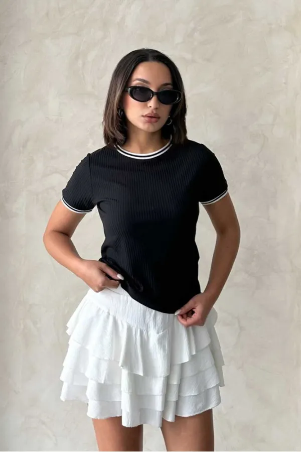 T-shirt Topshow noir et crème à col rond en gros