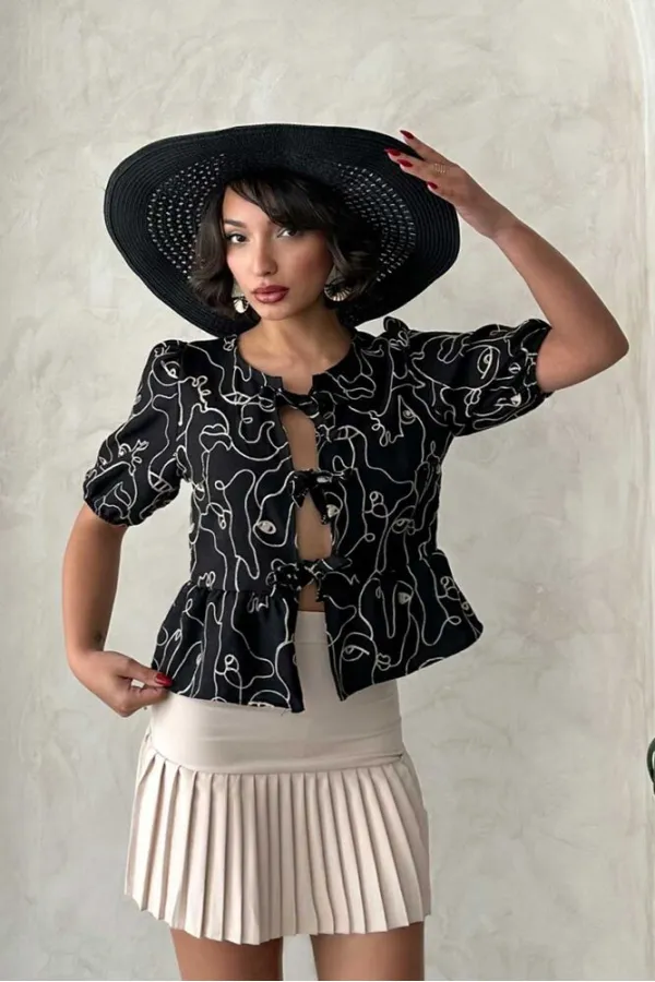 Önden Bağlamalı Nakışlı Toptan Bluz - Siyah | Topshow