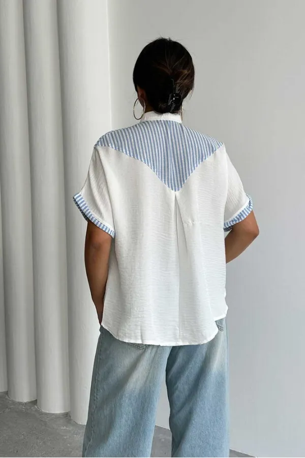 Chemise rayée à détails en gros - Bleu clair | Topshow