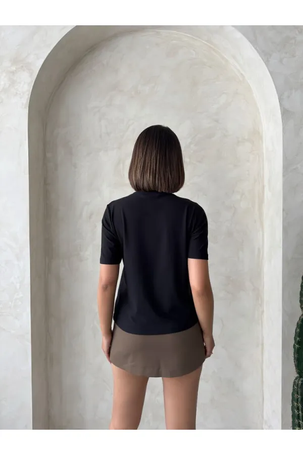 Pocket Detailed T-Shirt - Black | Topshow