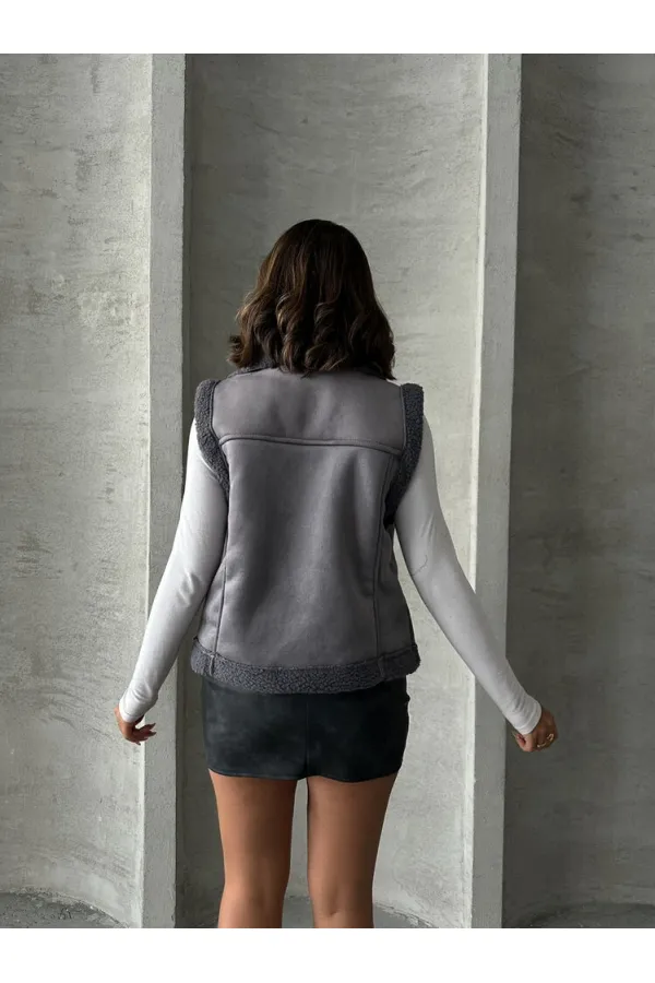 Gilet en daim gris à col en fourrure - Vente en gros | TOPSHOW | F1532