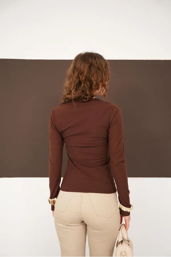 Blouse en gros avec col en dentelle - Café | F2088 - Topshow