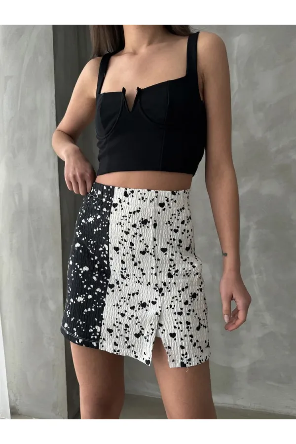 Heart Patterned Above Knee Wholesale Skirt - Black and White | TOPSHOW