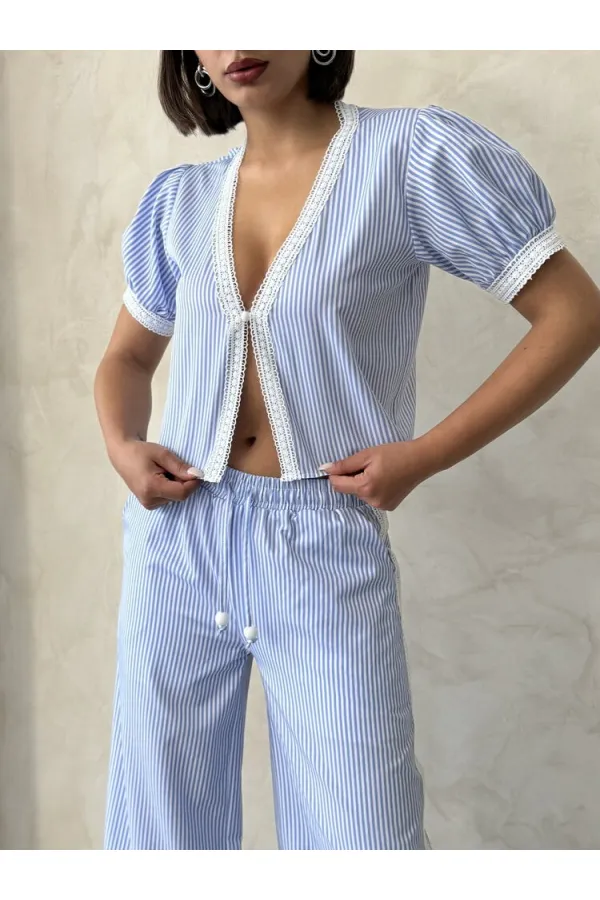 Güpür Detaylı Çizğili Bluz - Mavi | Topshow