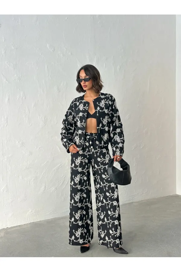 Çiçek Nakışlı Fermuarlı Ceket - Siyah | Topshow | F1948