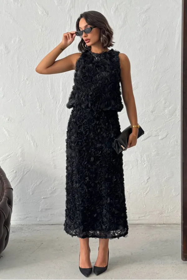 Topshow - Toptan Gül Süzüneli Kolsuz Bluz - Siyah