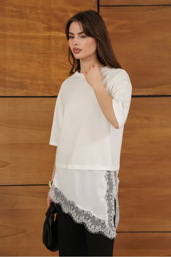 D 2942 ASYMMETRICAL T-SHIRT WITH LACE AND SATIN DETAILS - CREAM