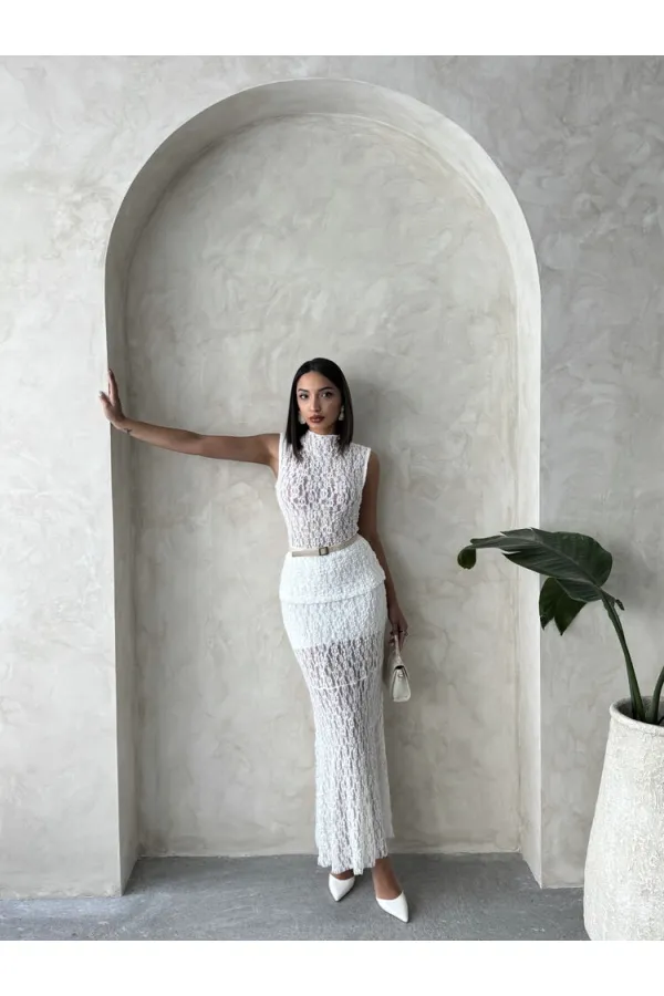 Zero Sleeve Lace Blouse - Cream | Topshow