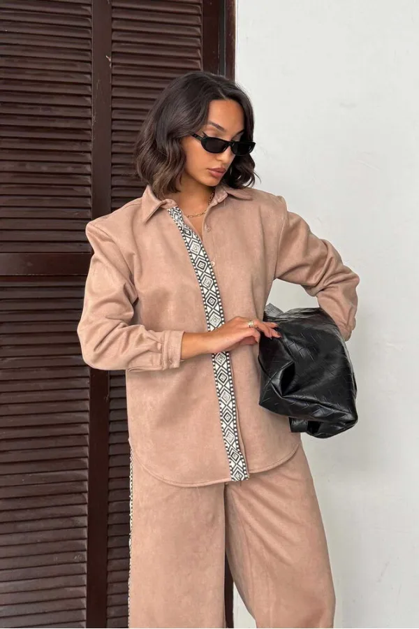 Chemise Topshow en daim scuba à rayures détaillées - Vison | F1973