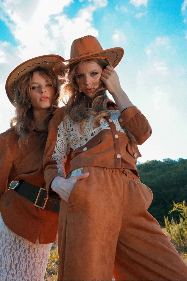 Veste-chemise femme en daim effet daim avec détails en dentelle - Beige | Topshow | F1957