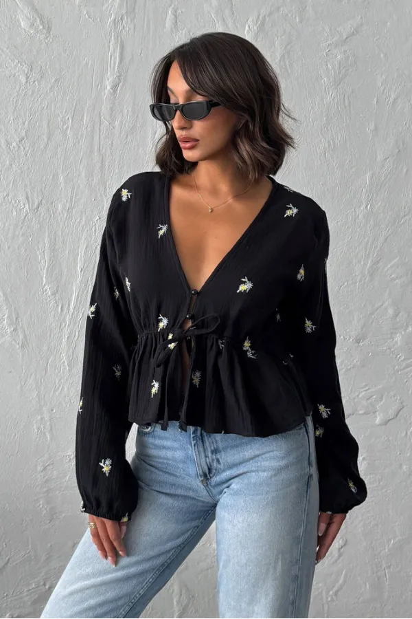 Topshow Nakış Detaylı Bağlamalı Toptan Bluz - Siyah | F1992