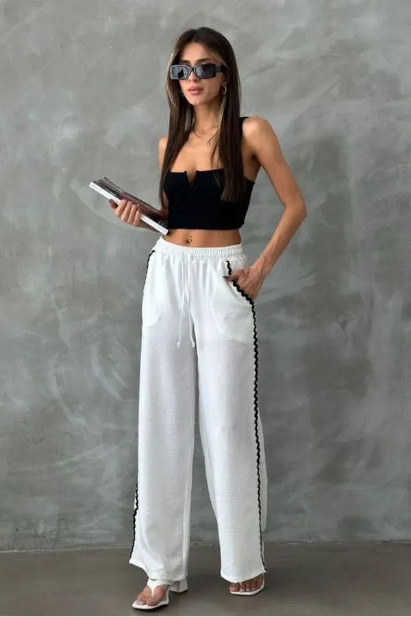 Pantalon Topshow crème en soutache avec détails, vente en gros