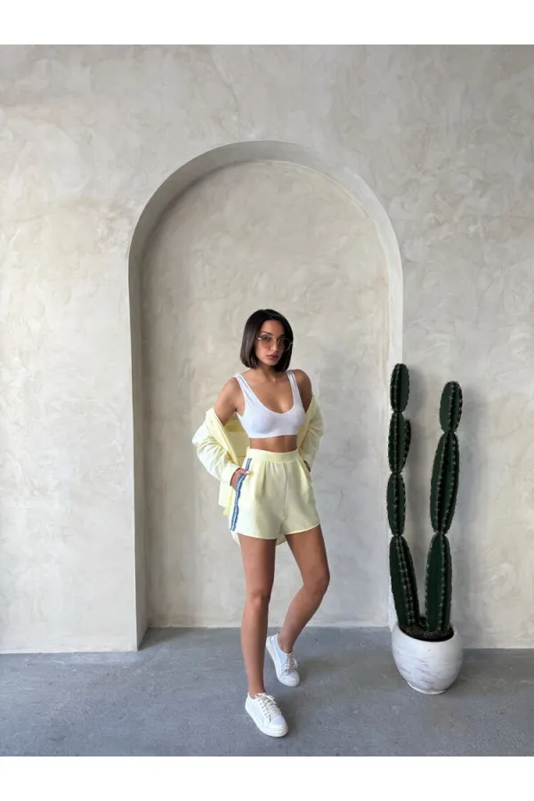 Kot Detaylı Şort - Sarı | Topshow