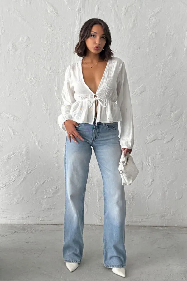 Topshow Nakış Detaylı Bağlamalı Toptan Bluz - Krem | F1992