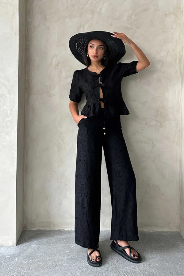 Önden Bağlamalı Nakışlı Toptan Bluz - Siyah Siyah | Topshow