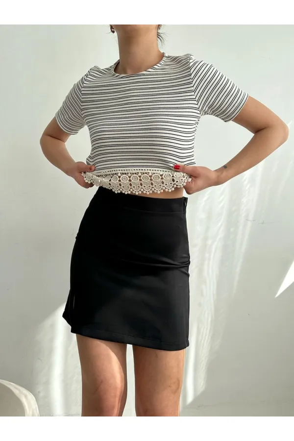 Jupe rayée noire Topshow, chemisier rayé en dentelle (vente en gros)