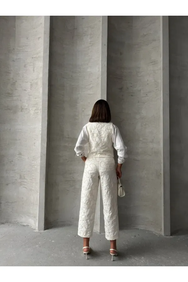 Embroidered Wholesale Vest - Cream | TOPSHOW | F1751