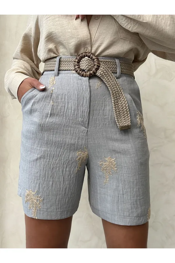 Kemer Detaylı Nakışlı Keten Şort - Gri | Topshow