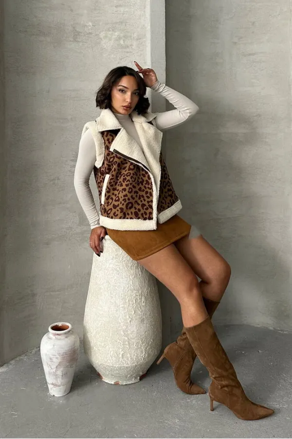 Plush Wholesale Vest - Camel Brown | TOPSHOW | F1828