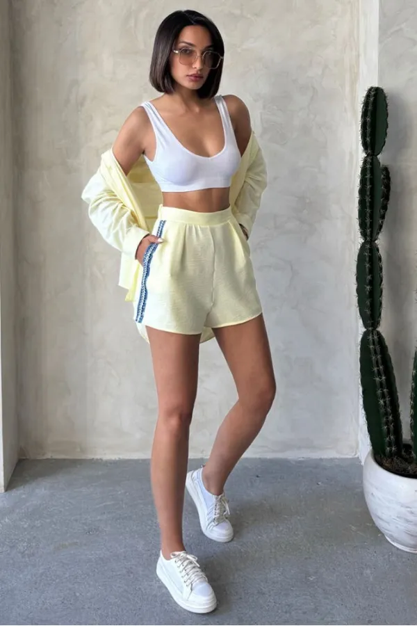 Kot Detaylı Şort - Sarı | Topshow