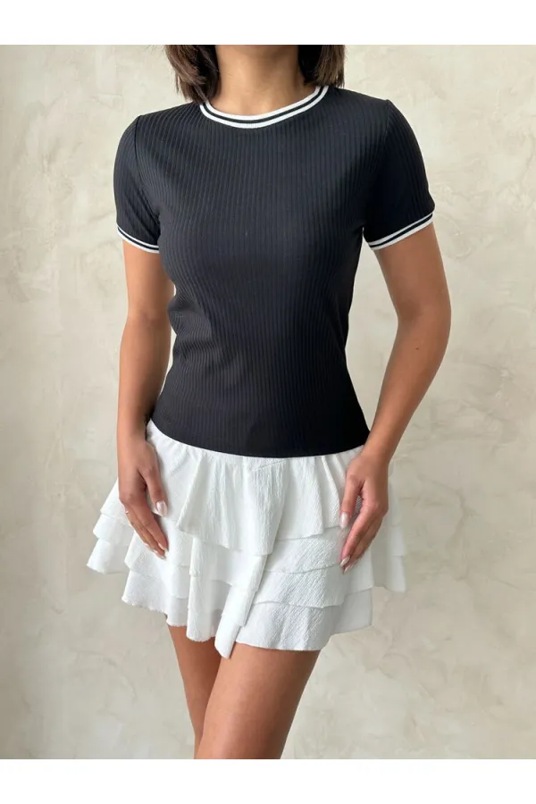 T-shirt Topshow noir et crème à col rond en gros