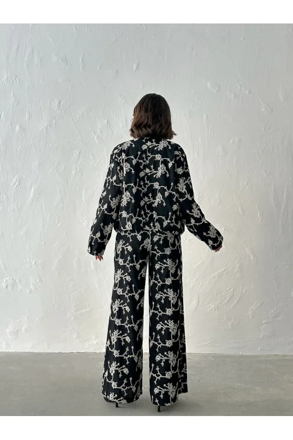 Çiçek Nakışlı Fermuarlı Ceket - Siyah | Topshow | F1948