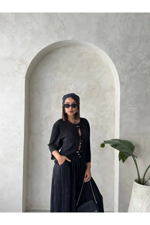 Chemise plissée à nouer sur le devant - Noire | Topshow | F1739