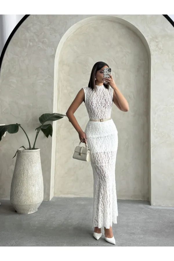 Zero Sleeve Lace Blouse - Cream | Topshow