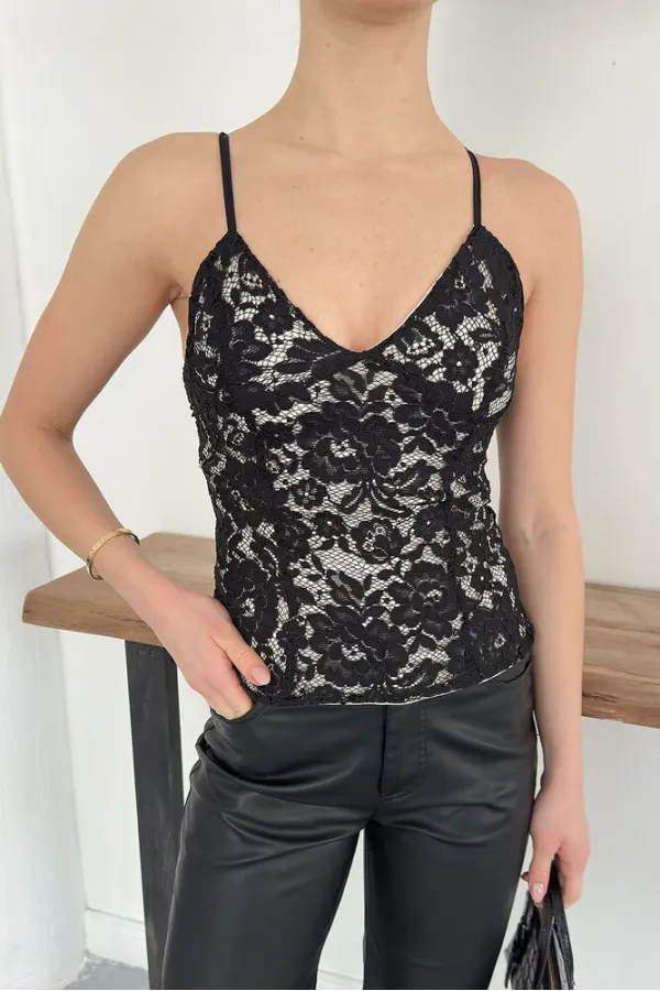 D 2939 Strappy Lace Tank Top - Black